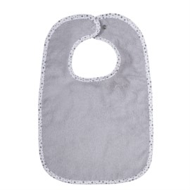 Un hellgrau Riesen-Latz mit Druckknopf Gr 30/45